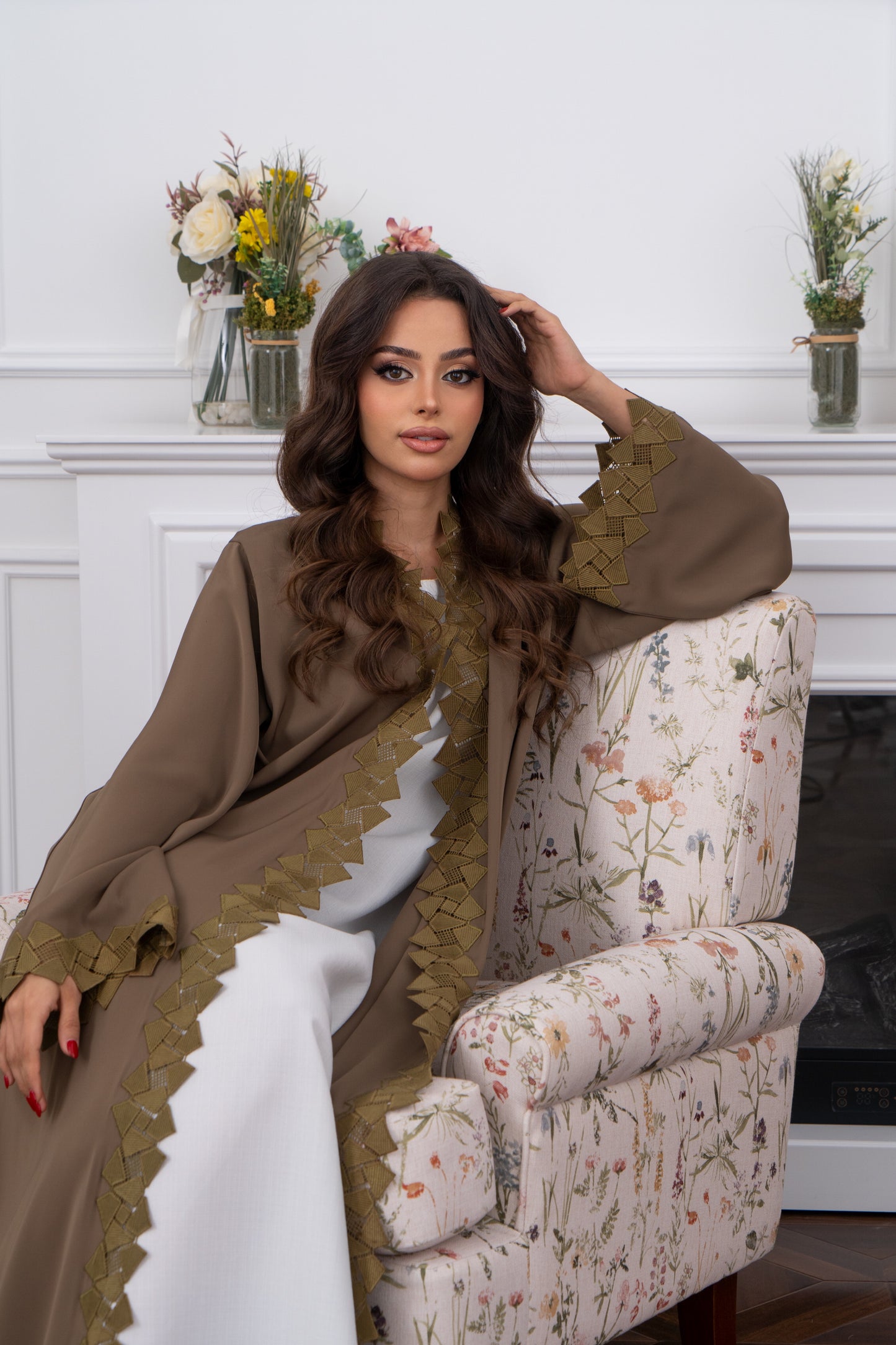 Tahra 2-Piece Abaya Set